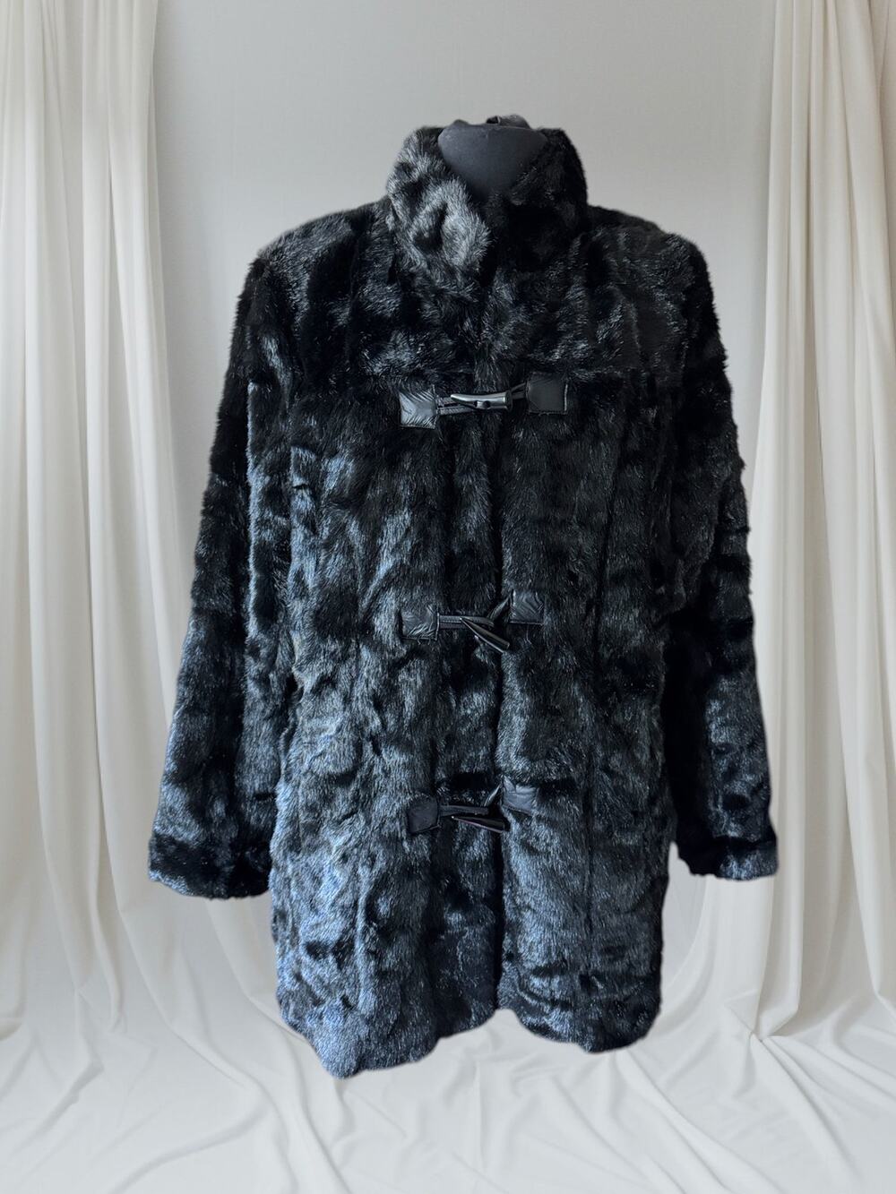 Black Faux Fur Statement Coat, L